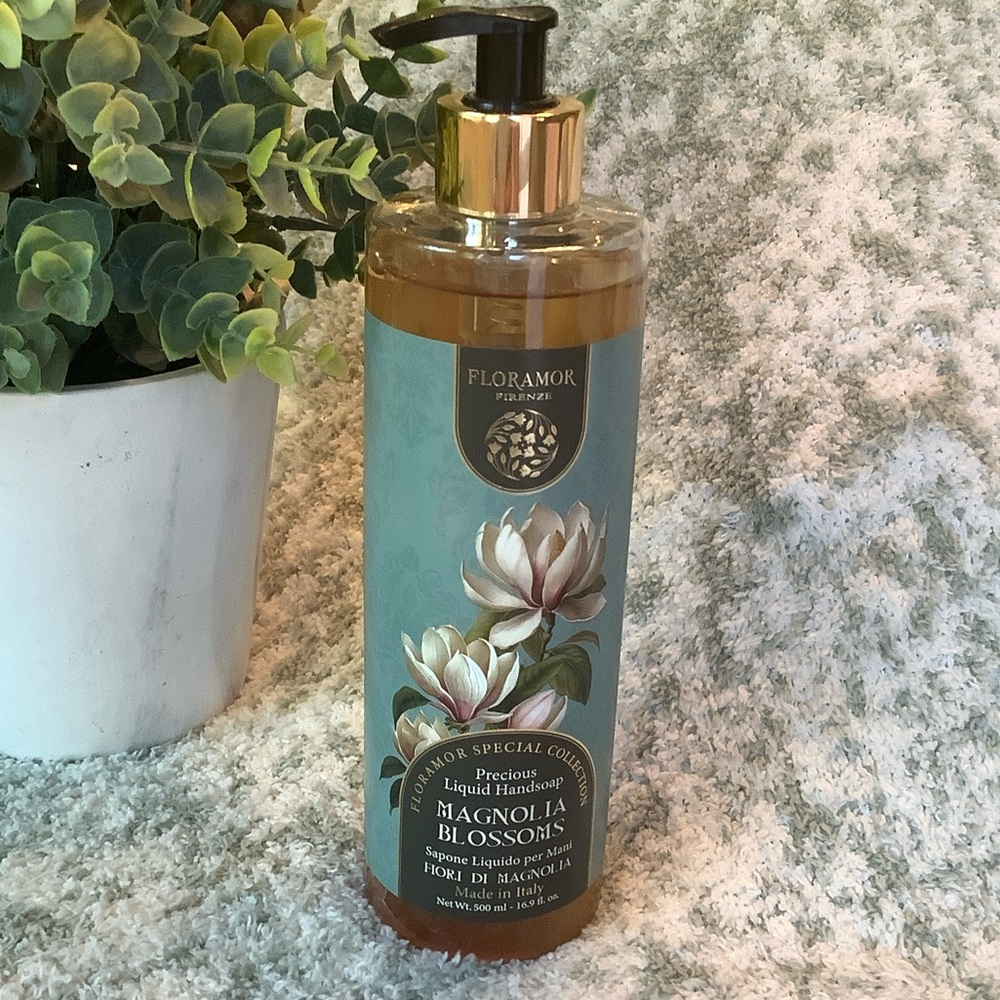 Floramor Firenze Scented Magnolia Blossoms Liquid Hand Soap NWT 16.9 oz Italy